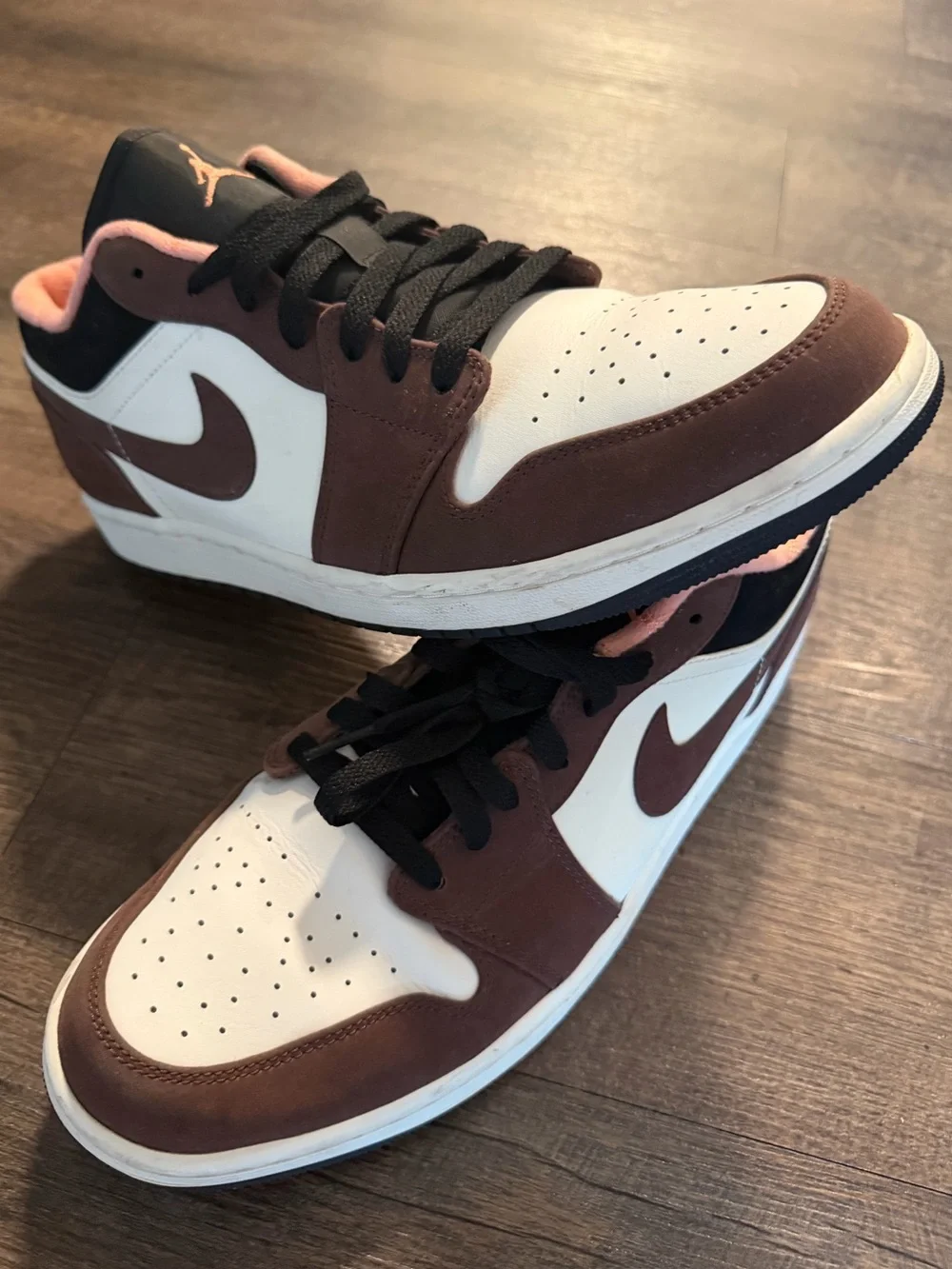 Nike Air Jordan 1 Low SE 'Mocha'